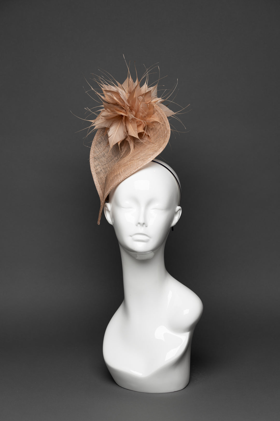 THG3410 - The Hat Girls