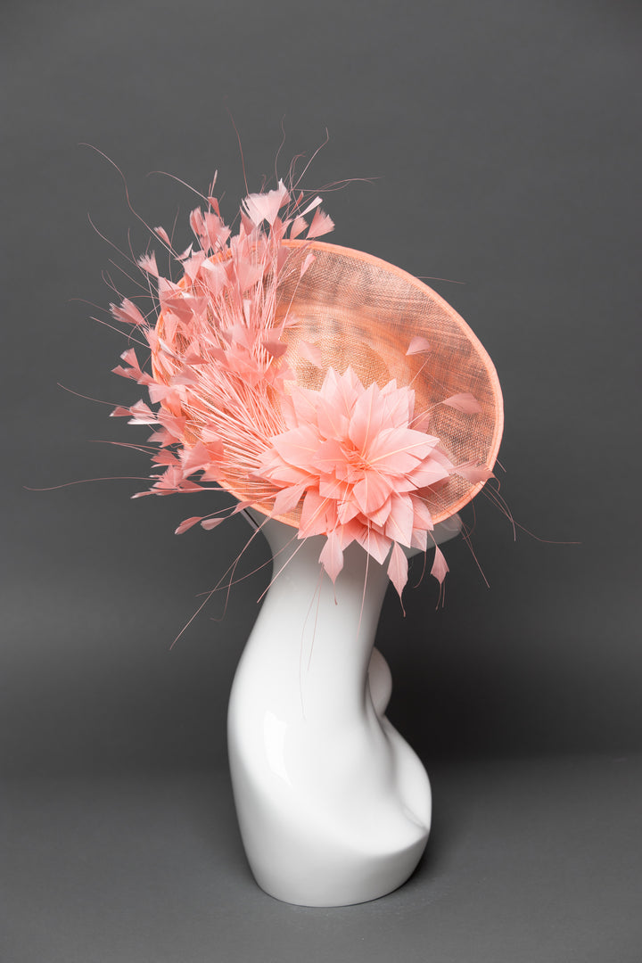 THG3450 - The Hat Girls