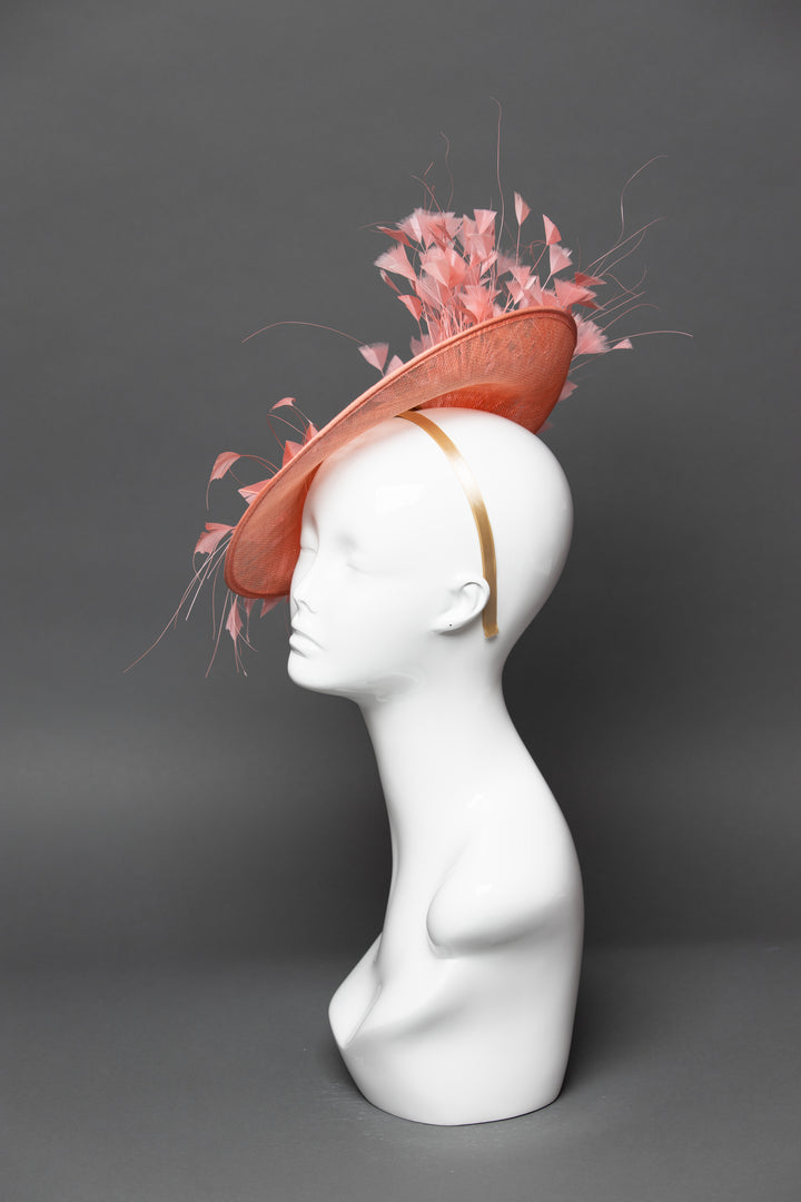 THG3450 - The Hat Girls