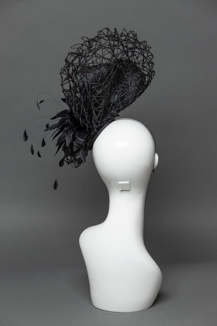 THG3464 - The Hat Girls