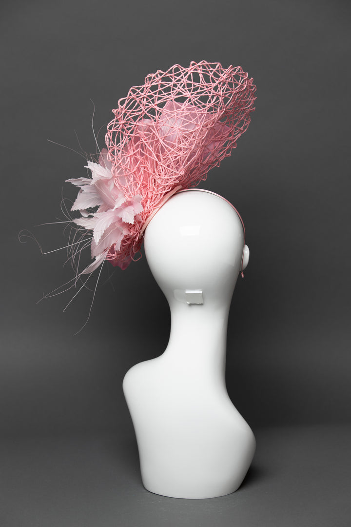 THG3467 - The Hat Girls