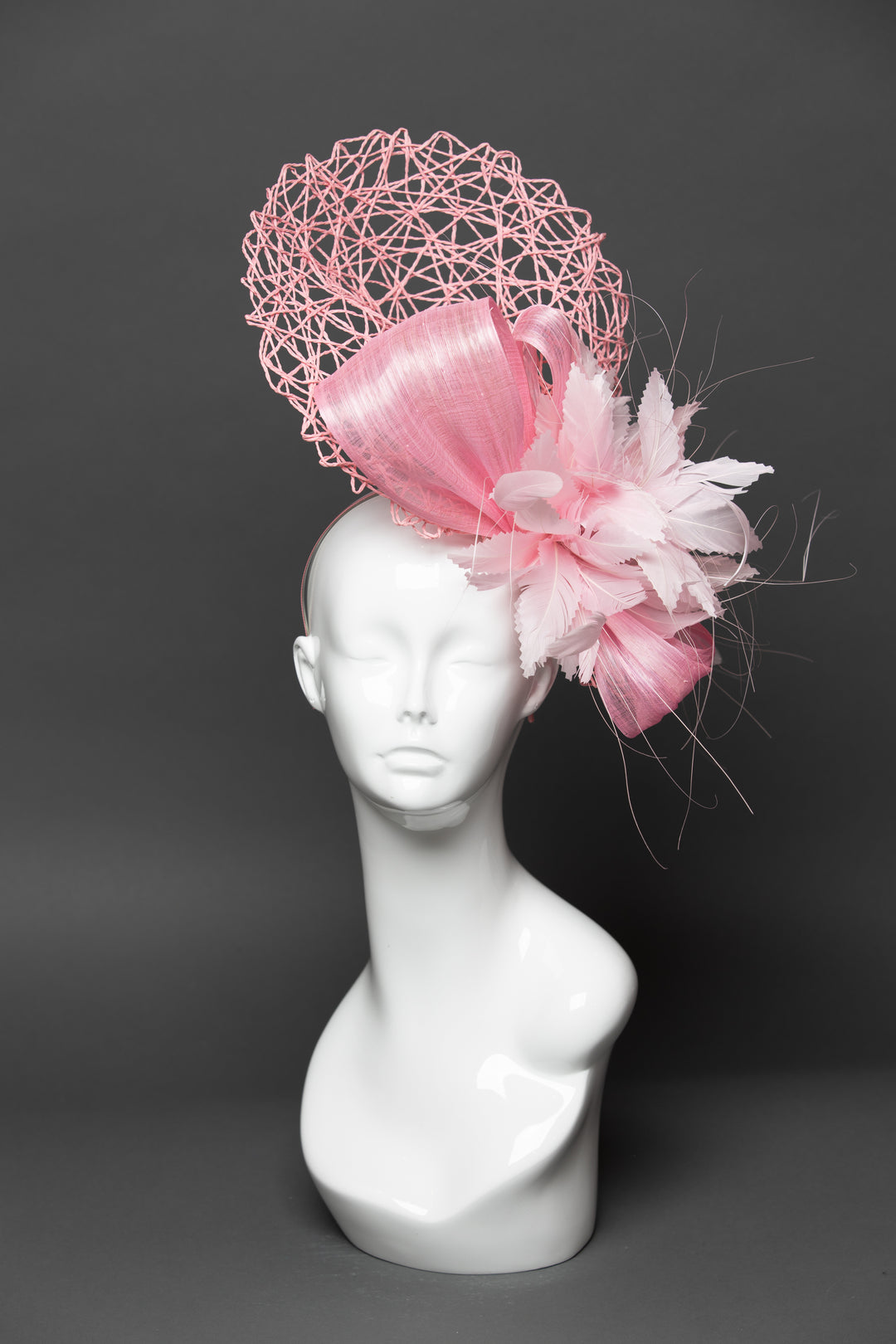 THG3467 - The Hat Girls