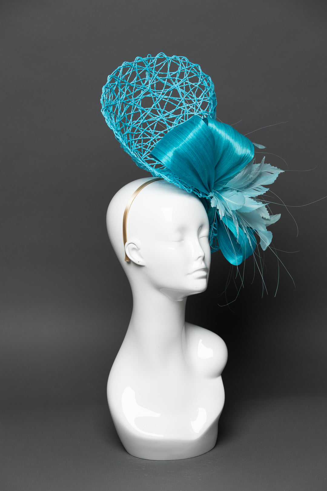 THG3469 - The Hat Girls