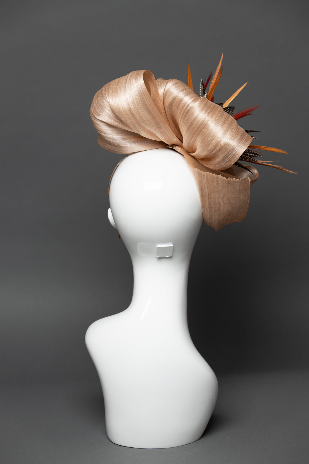 THG3470 - The Hat Girls