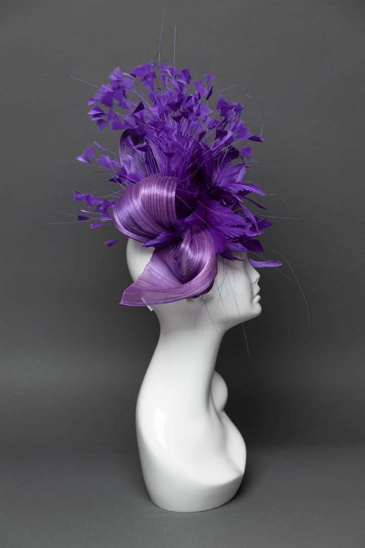 THG3477 - The Hat Girls