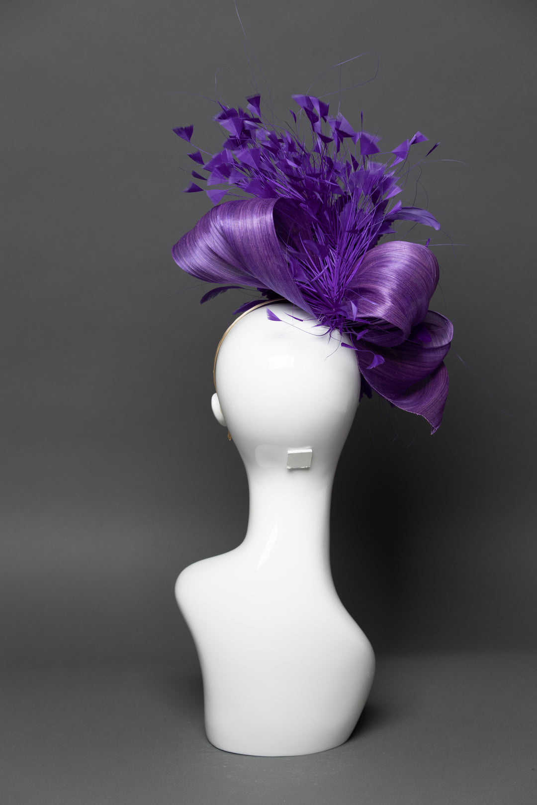 THG3477 - The Hat Girls