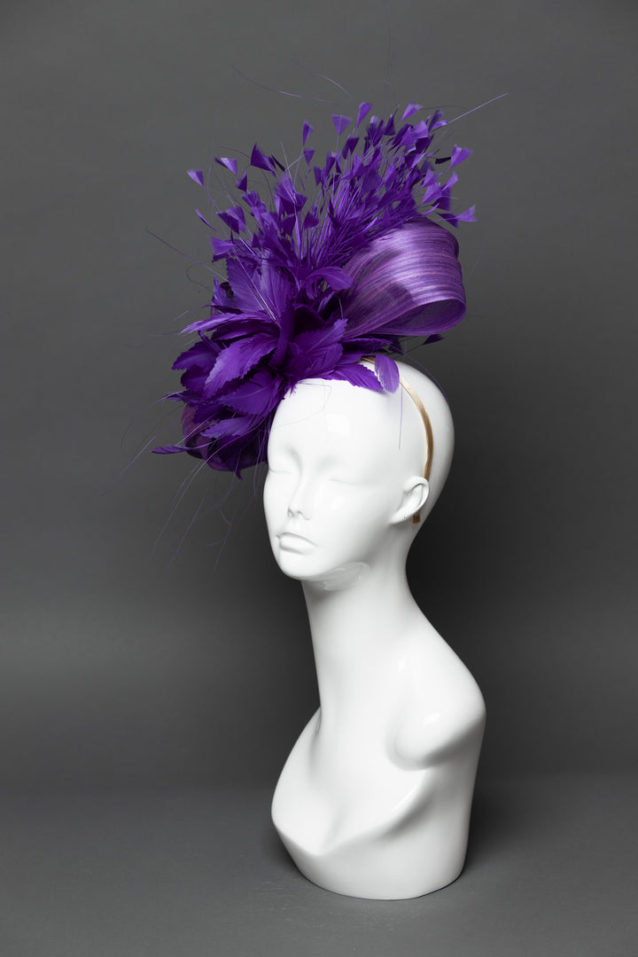 THG3477 - The Hat Girls