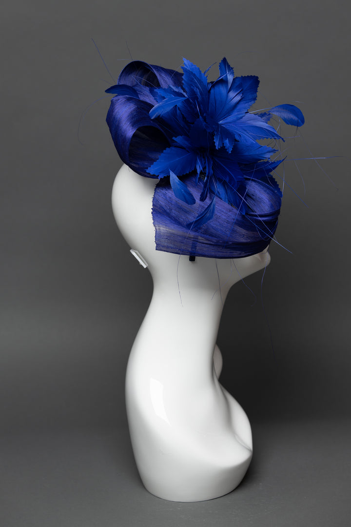 THG3481 - The Hat Girls