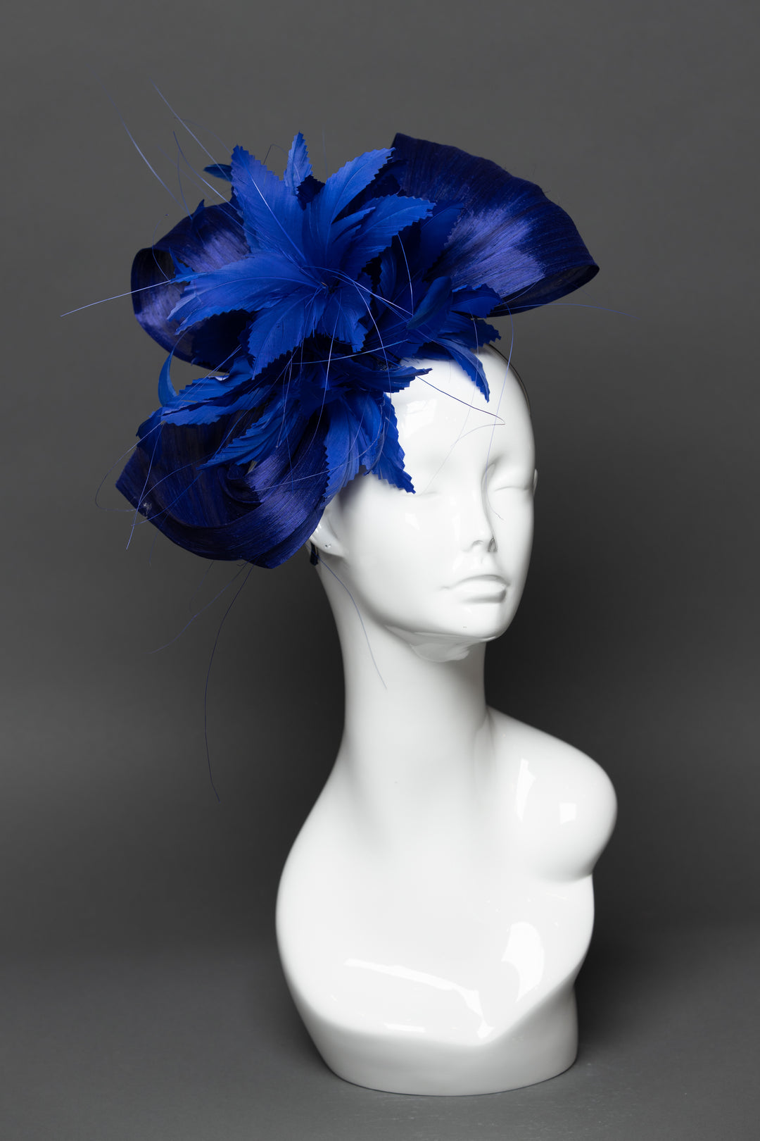 THG3481 - The Hat Girls