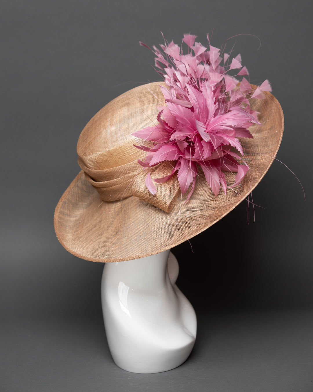 THG3511 - The Hat Girls