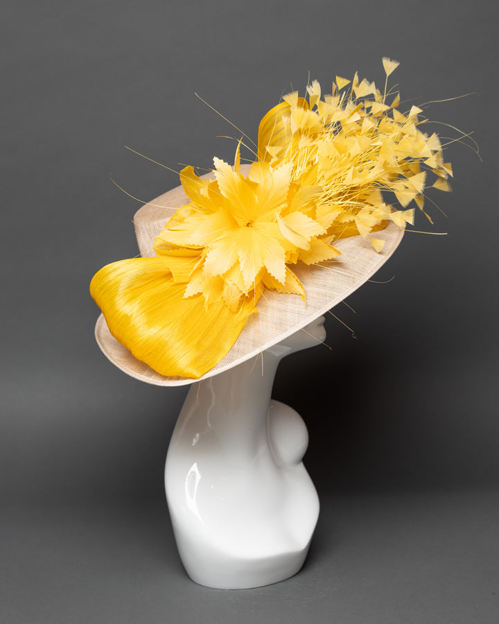 THG3516 - The Hat Girls