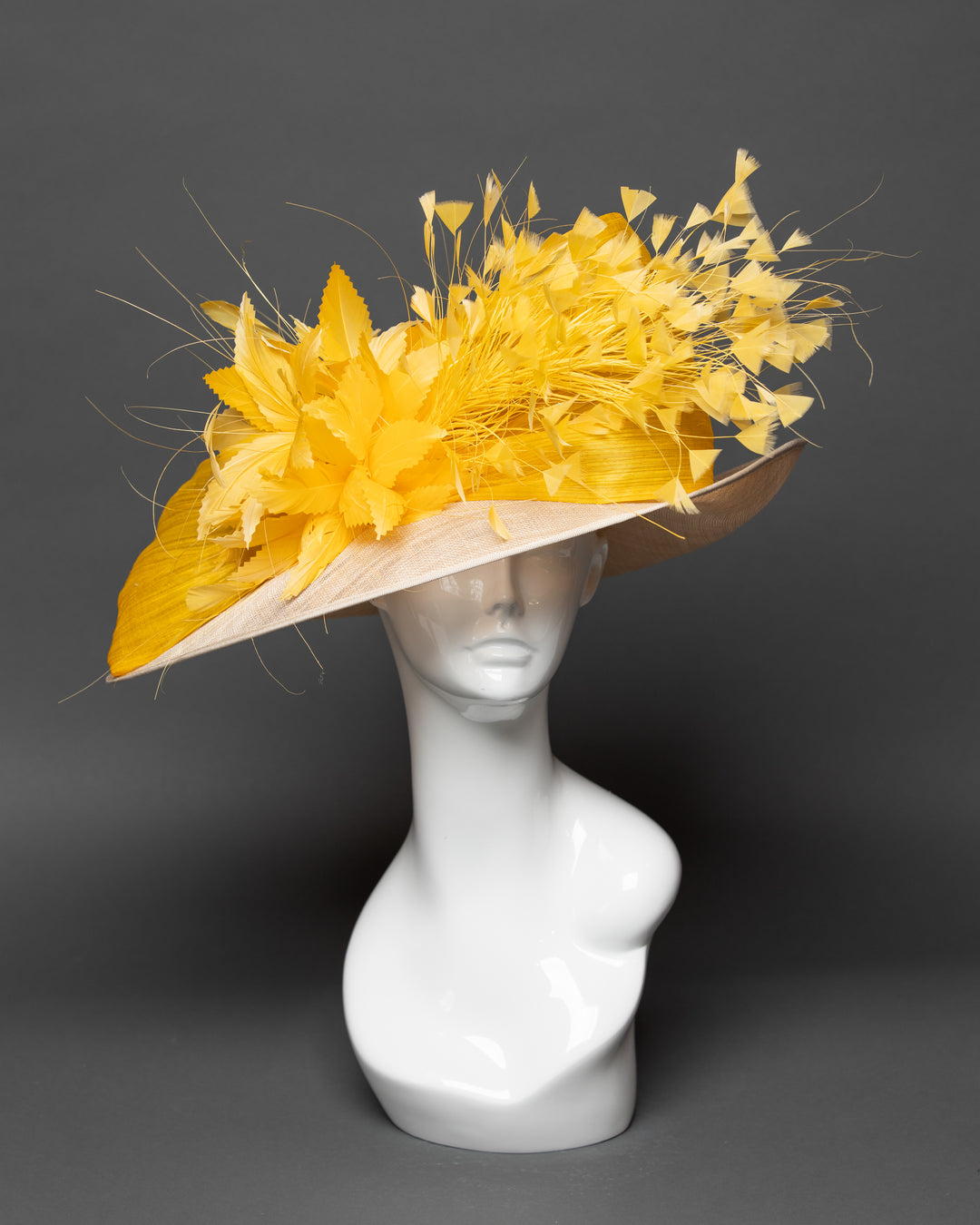 THG3516 - The Hat Girls