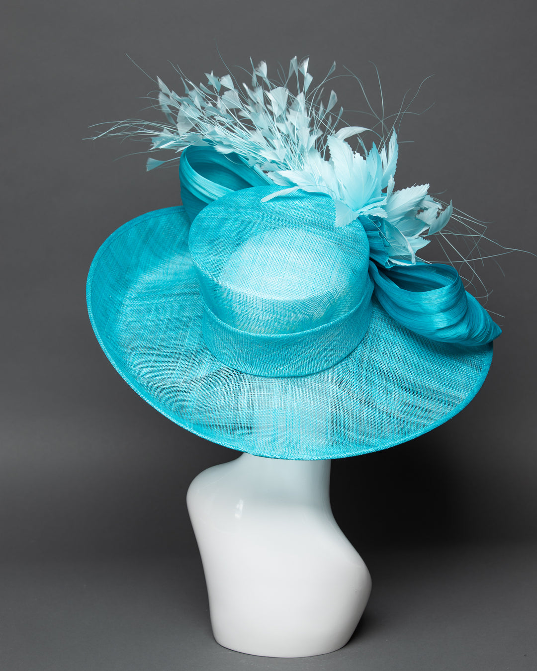 THG3517 - The Hat Girls