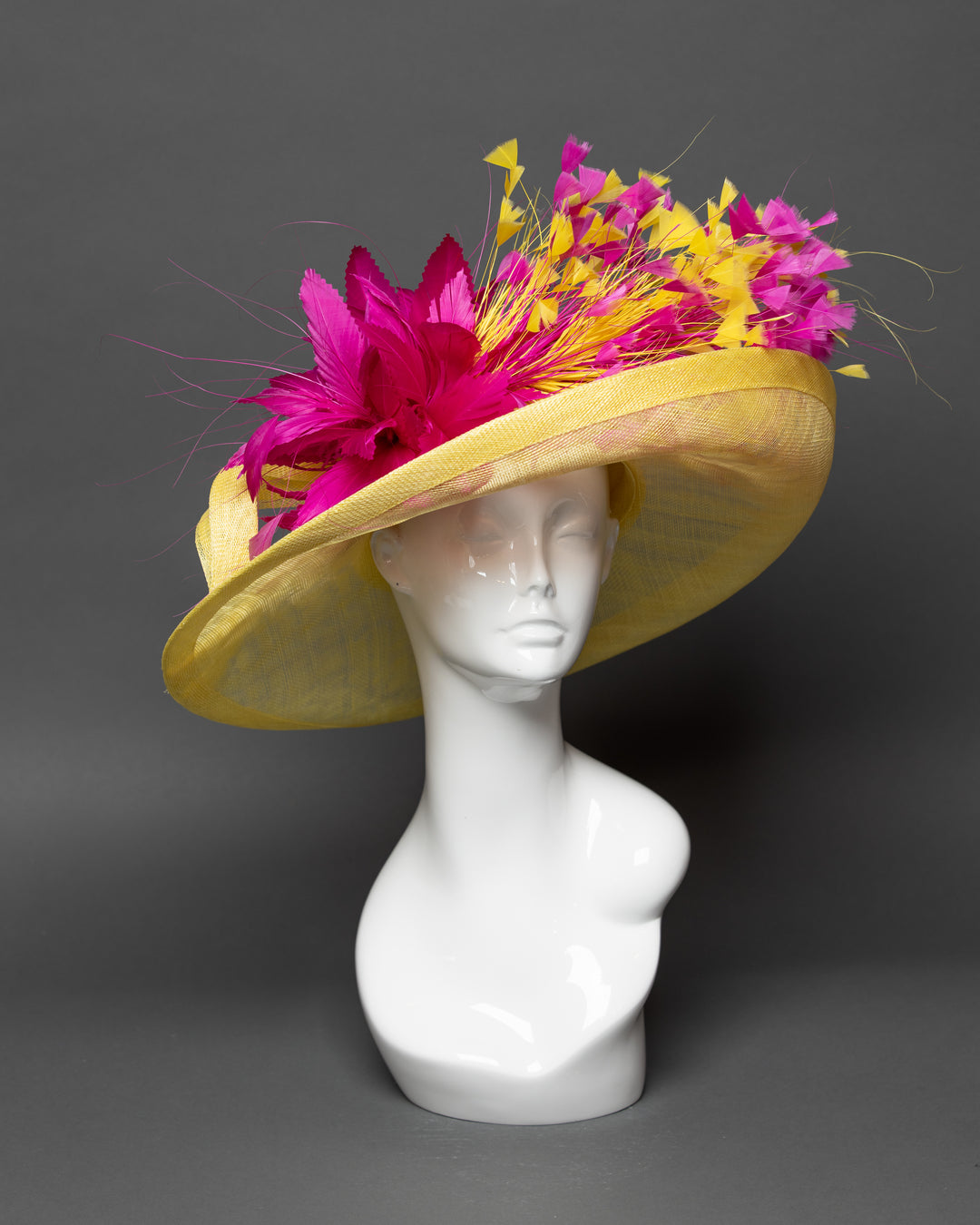 THG3522 - The Hat Girls