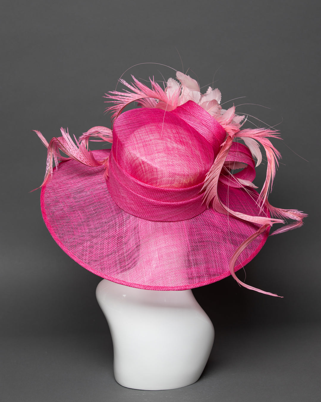 THG3524 - The Hat Girls