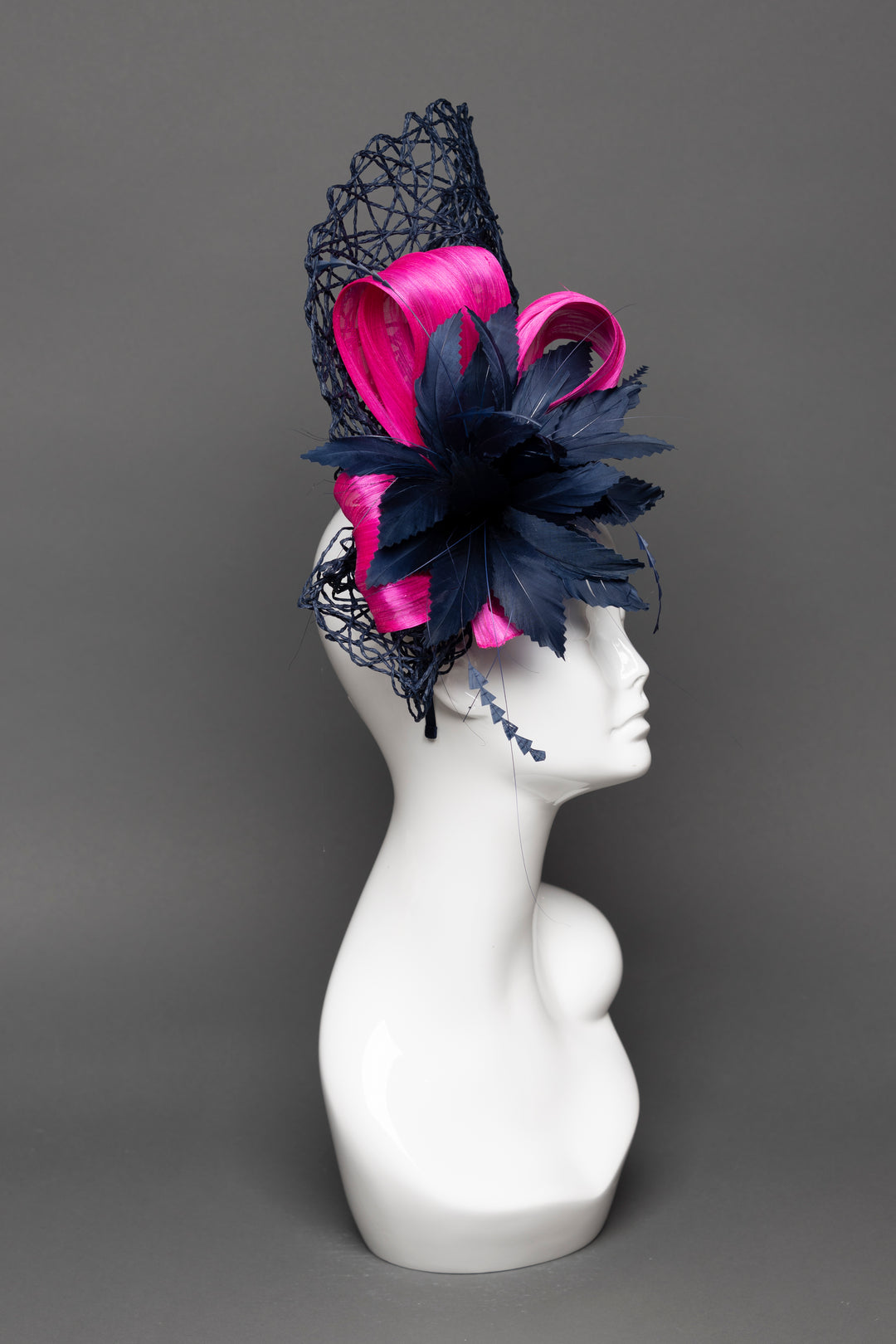 THG3538 - The Hat Girls