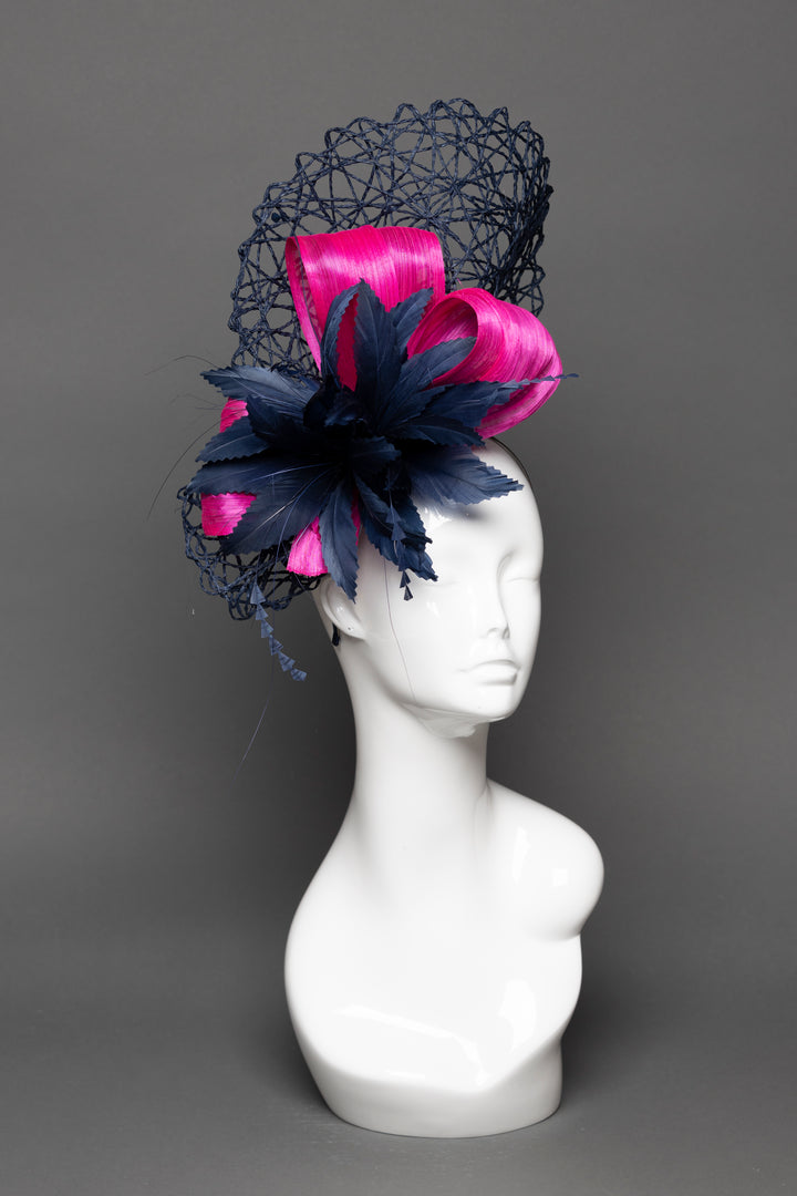 THG3538 - The Hat Girls