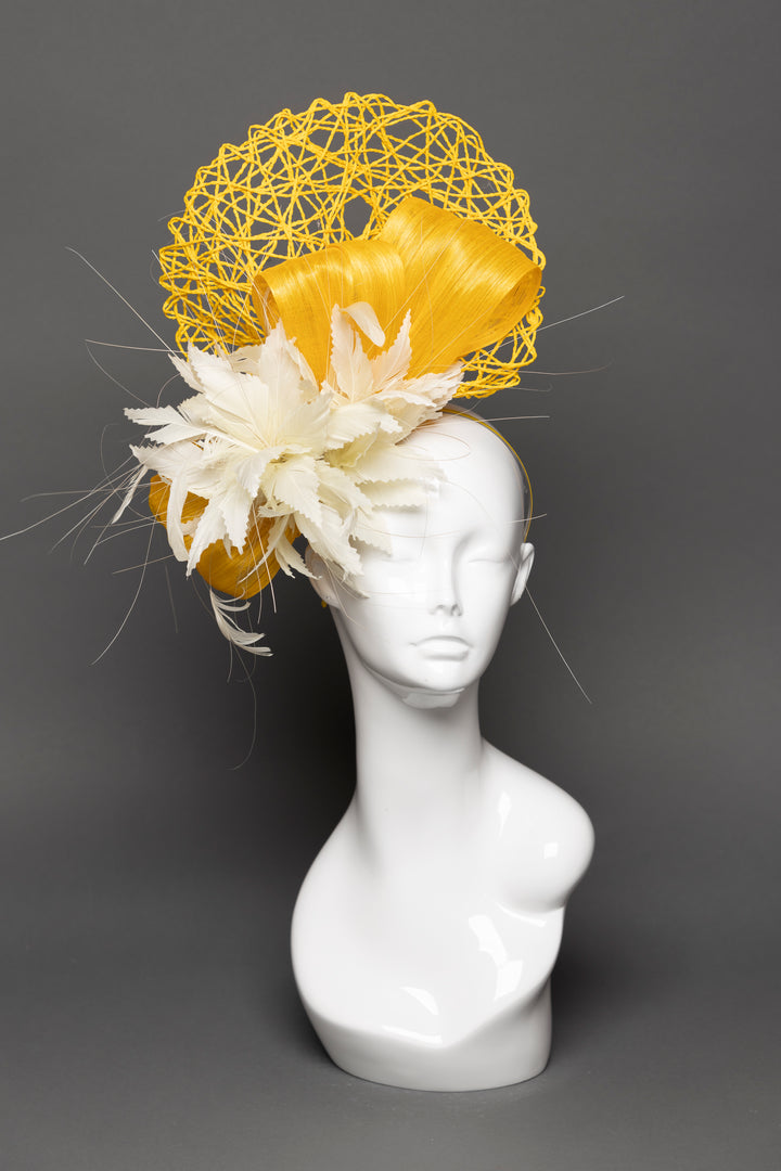 THG3542 - The Hat Girls