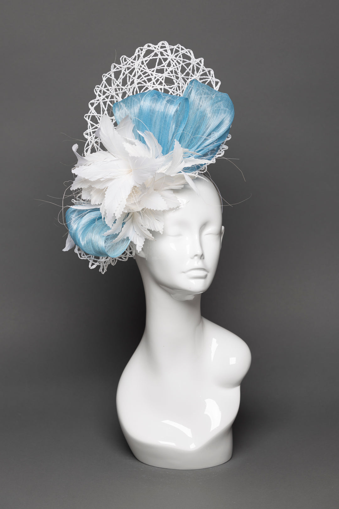 THG3544 - The Hat Girls