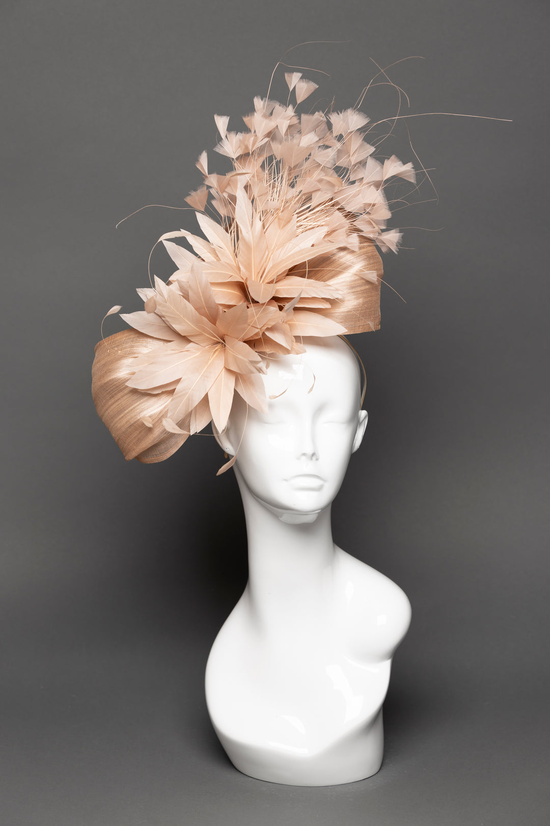 THG3575 - The Hat Girls