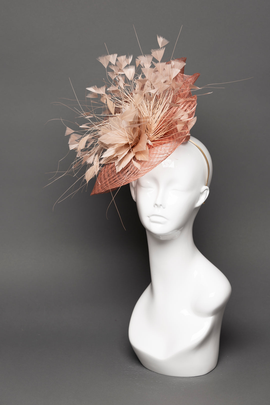 THG3605 - The Hat Girls