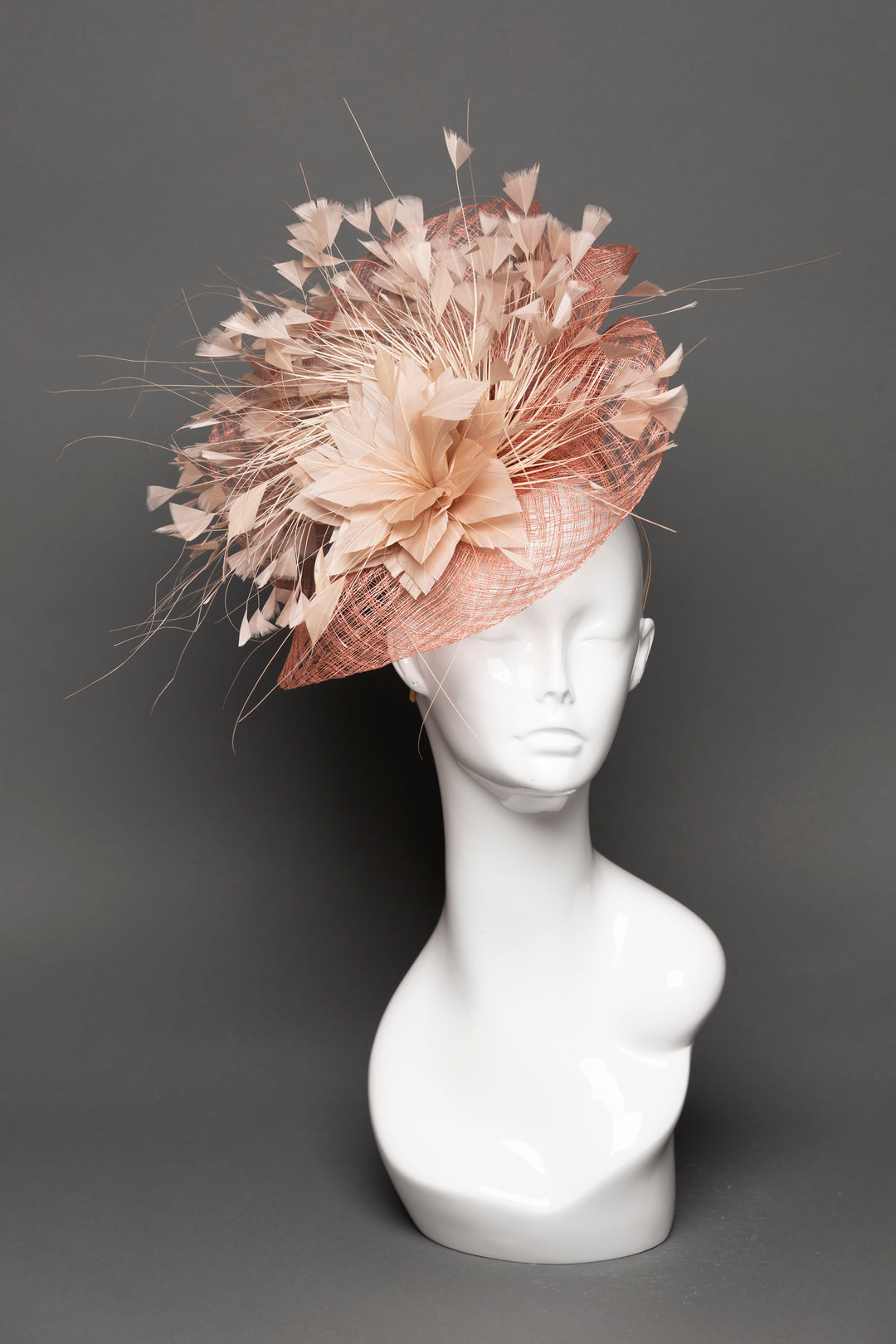 THG3605 - The Hat Girls