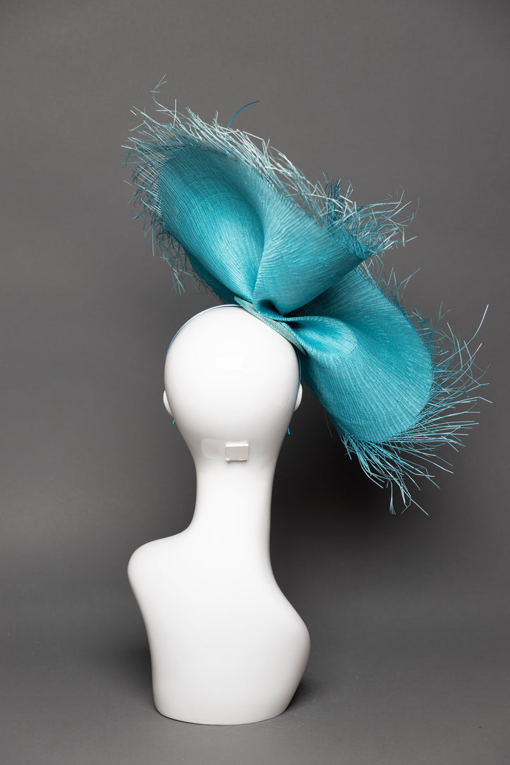 THG3609 - The Hat Girls