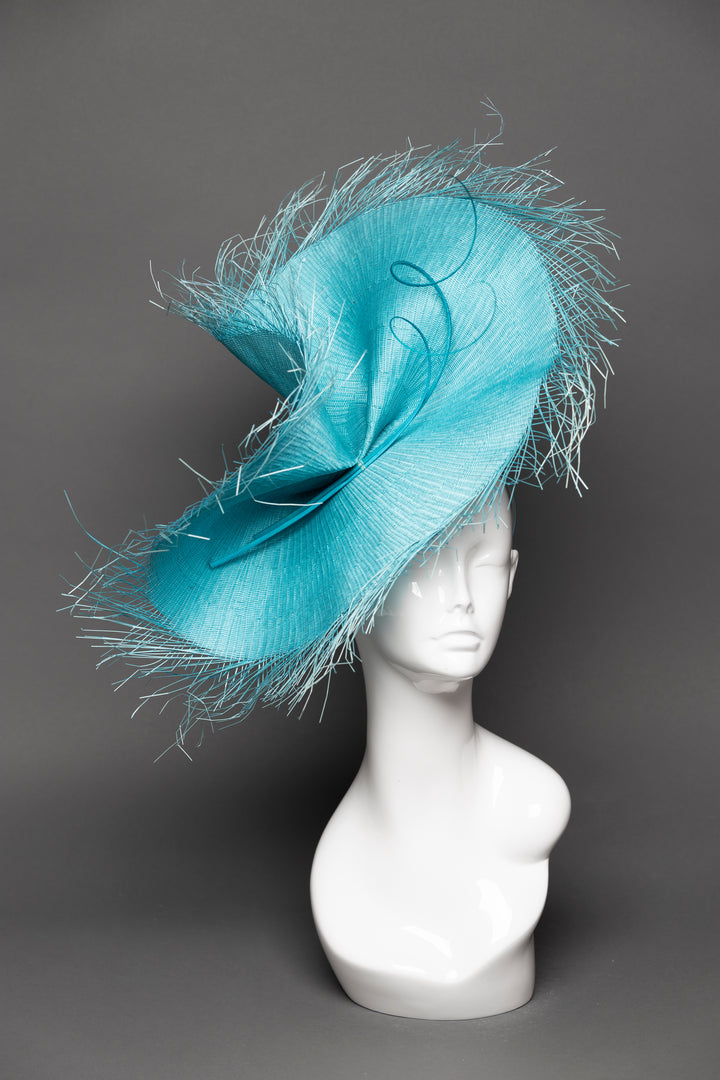 THG3609 - The Hat Girls