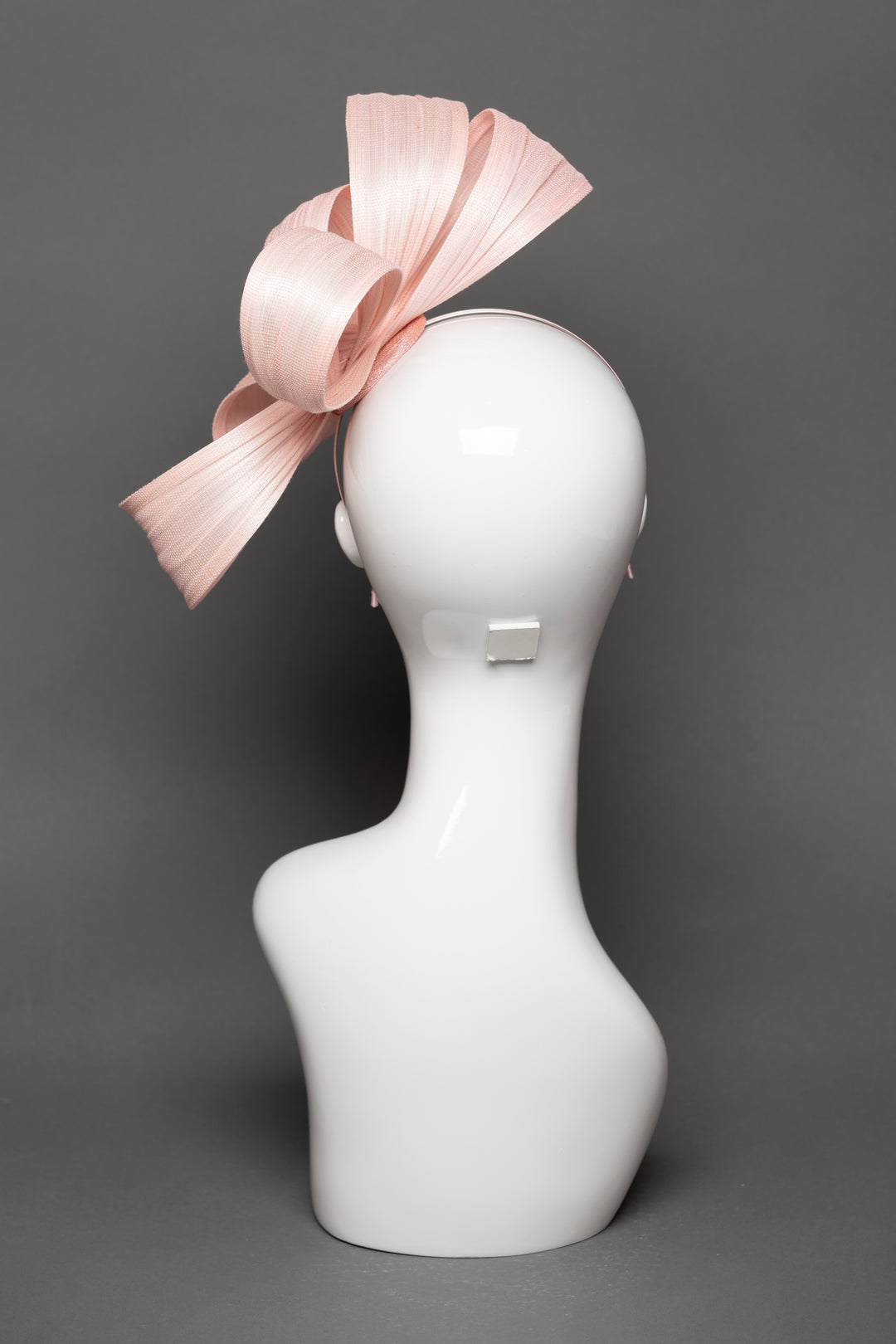 THG3610 - The Hat Girls