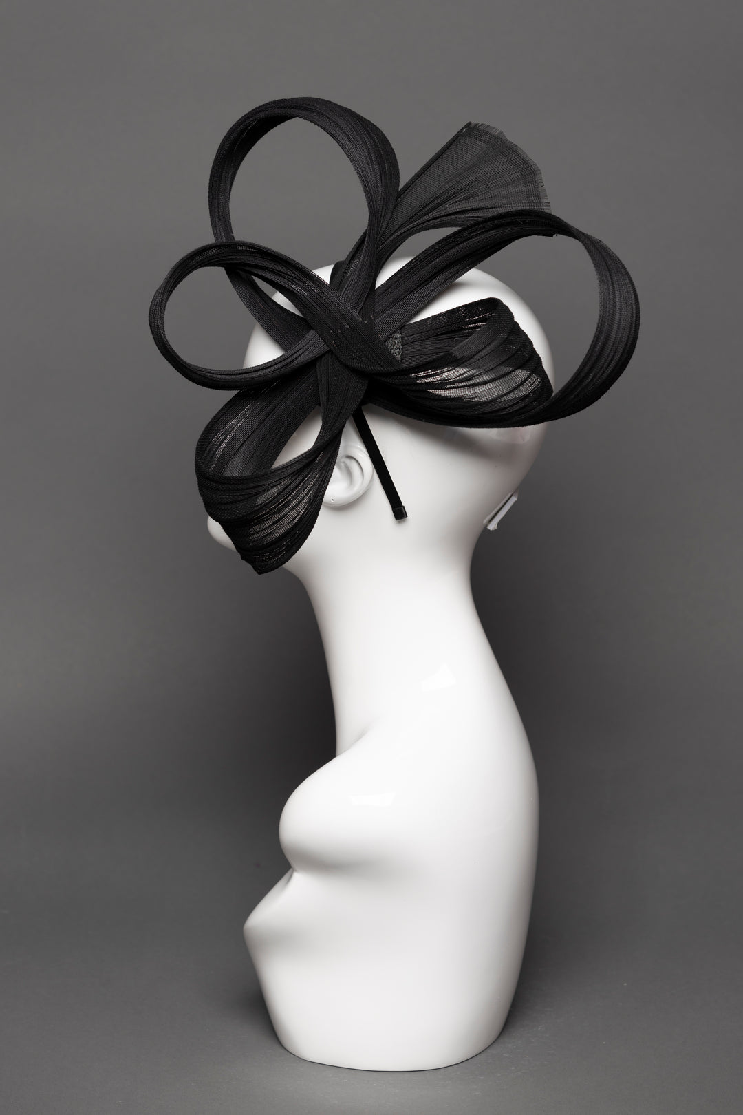 THG3611 - The Hat Girls