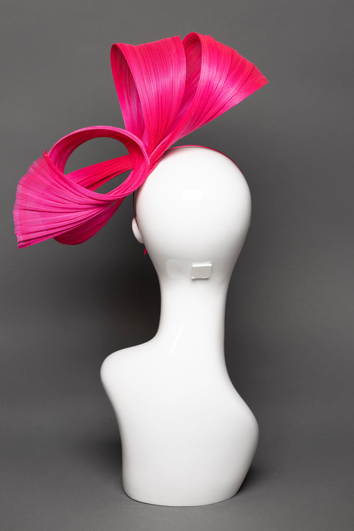 THG3612 - The Hat Girls