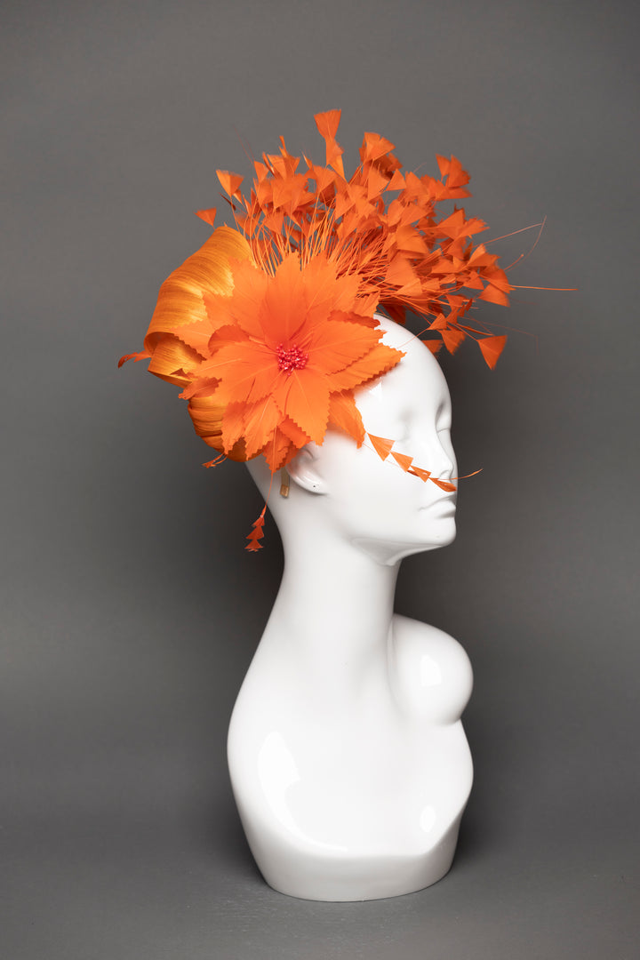 THG3614 - The Hat Girls