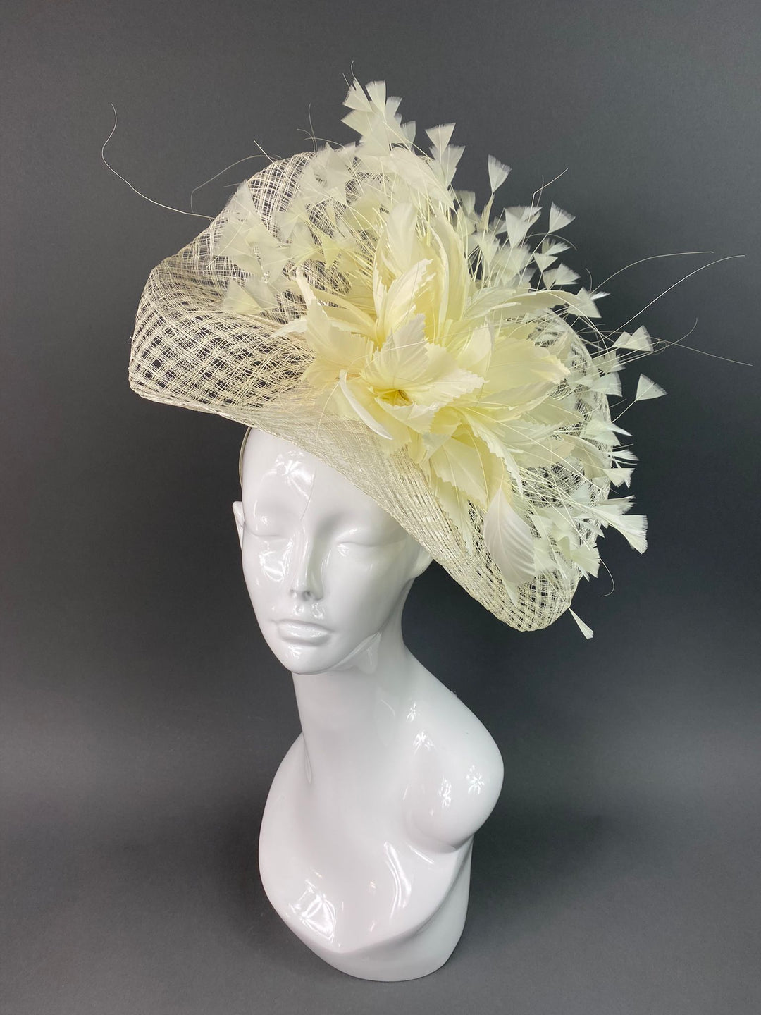 THG3800 - The Hat Girls