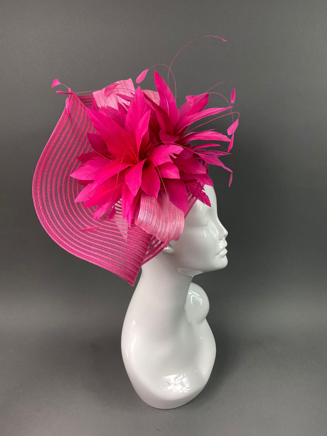 THG3808 - The Hat Girls