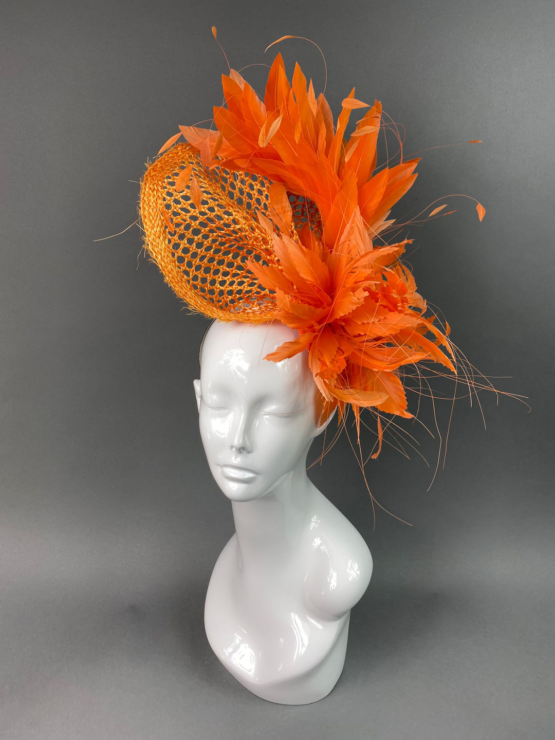 THG3782 - The Hat Girls