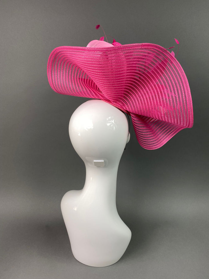 THG3808 - The Hat Girls