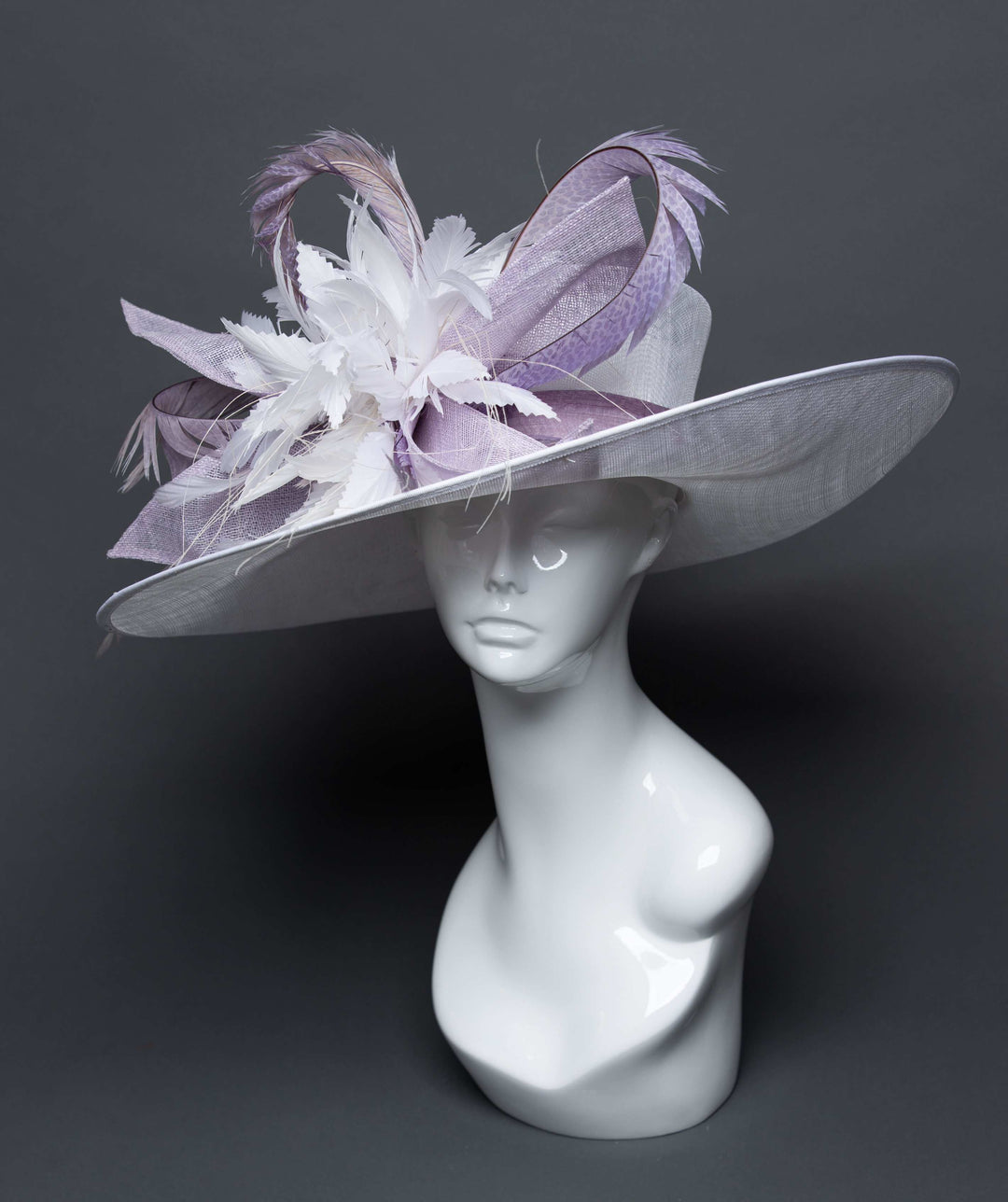 THG2499 - The Hat Girls