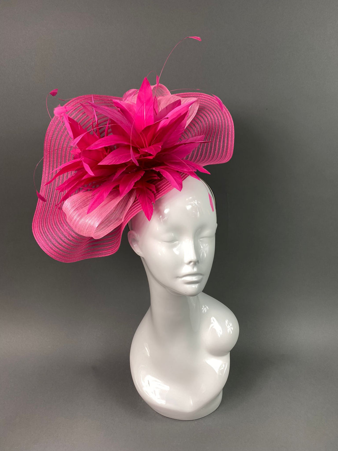 THG3808 - The Hat Girls