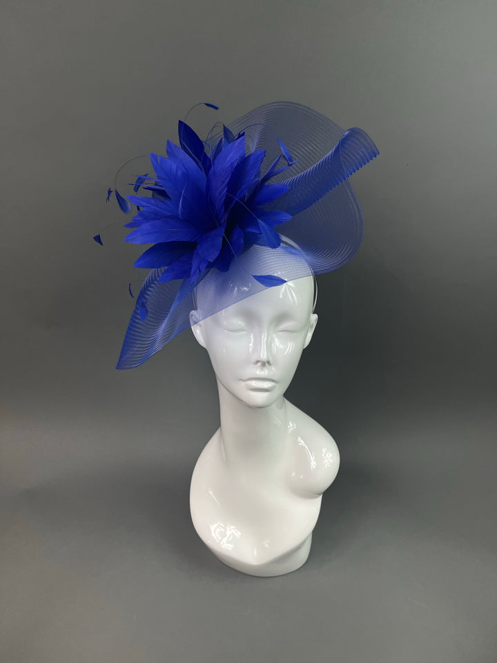 THG3879 - The Hat Girls