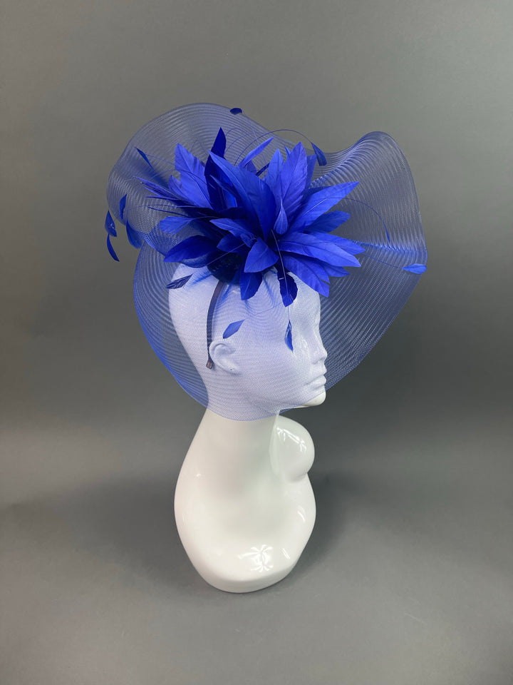 THG3879 - The Hat Girls