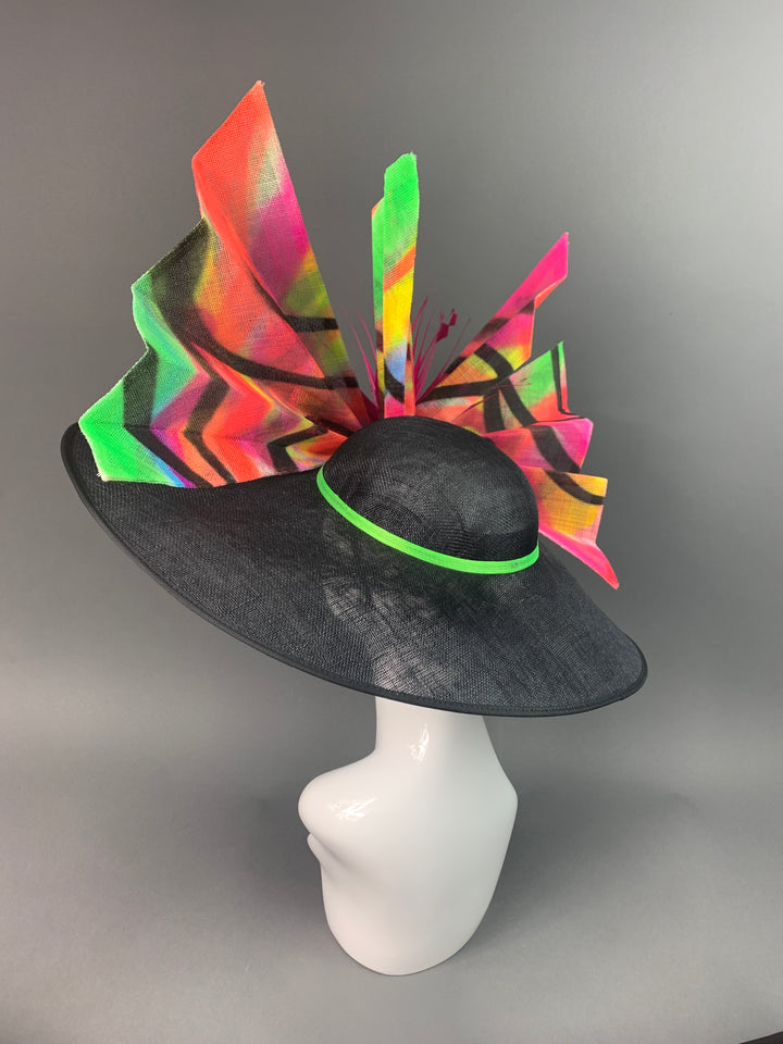 THG3828 - The Hat Girls