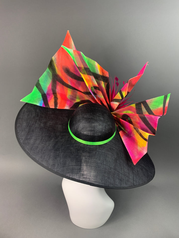 THG3828 - The Hat Girls